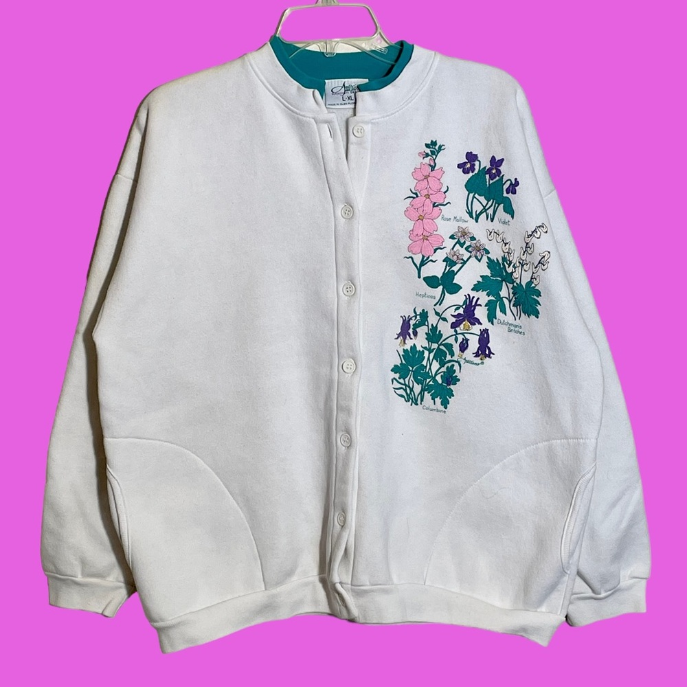 Vintage 90s Artisan Brand Floral Grandma Buttonup Sweatshirt.